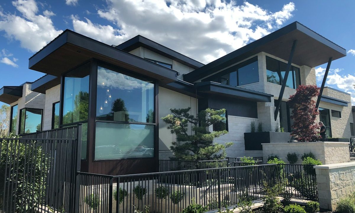 Rumah modern dengan desain kontemporer